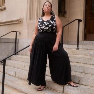 NWT Universal Standard Hudson Liquid Jersey - Moonlit Garden Print